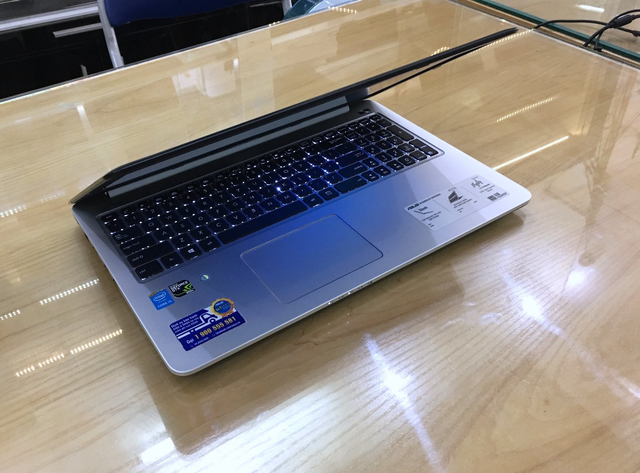 Laptop Asus K501LX-DM082D-8.jpg